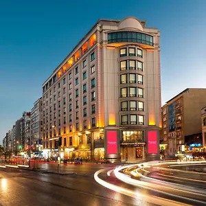 Ramada Plaza By Wyndham Center (adults Only) Отель